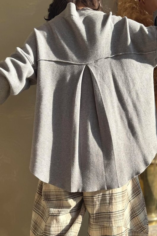 Osbourne Cardigan Grey